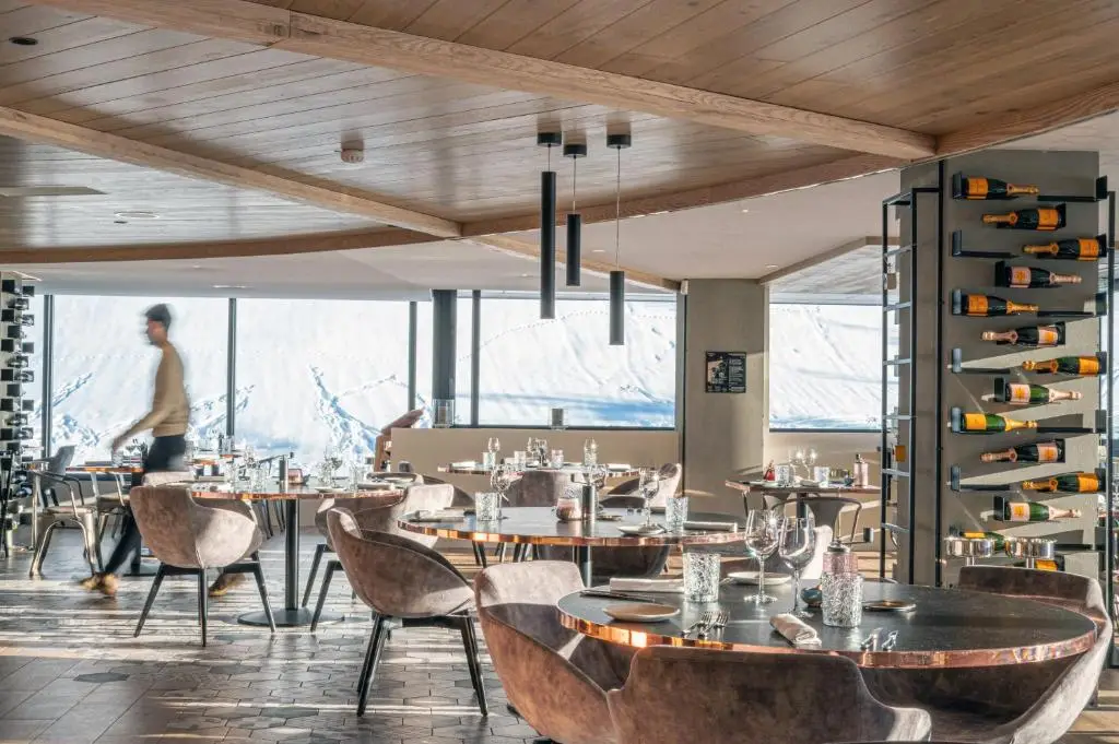 Restaurant au pied des pistes de l'hôtel VoulezVous à Tignes