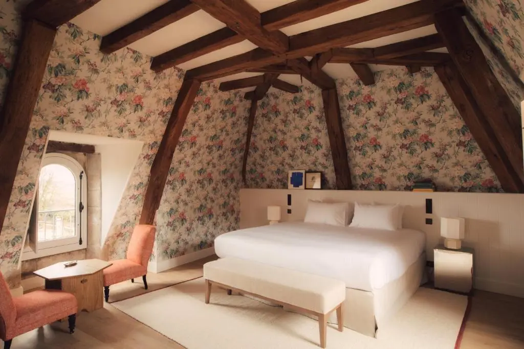 Une suite de l'hôtel 5 étoiles les Sources de Vougeot en Bourgogne.