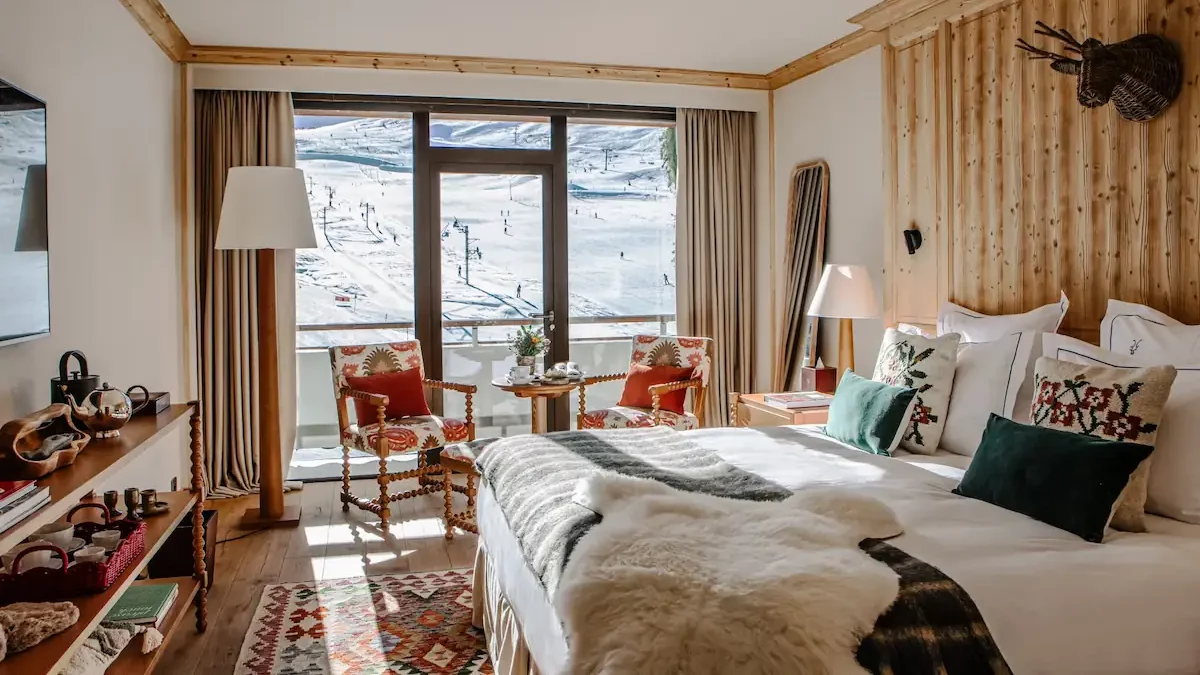 Vue sur les pistes depuis une chambre de l'Alpes Hôtel du Pralong
